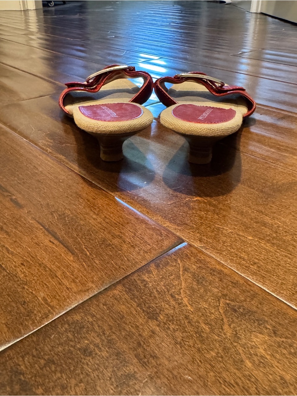 Predictions Red Buckle Sandals - Picture 3 of 7